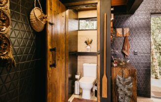 Innowacyjne meble i elementy aranżacyjne z recyklingu: Jak wprowadzić zrównoważony styl do swojego domu