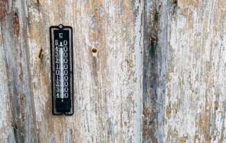 Ciche chłodzenie bez klimatyzatora: dekoracyjne panele ścienne z modułami Peltiera 24 V do sypialni i domowego biura