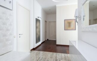 Algowe ściany tlenowe: fotobioreaktory jako lampa, filtr i dekor w mieszkaniu (24 V, low‑maintenance)