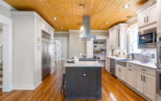 20 rzadkich rozwiązań do domu 2026: meble magazynujące ciepło, sufit z gliny kapilarnej i 24 V DC w praktyce