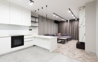 Oddychająca ściana z gliny i epifitów: moduł 3w1 (akustyka, wilgotność, zieleń) do salonu i biura domowego